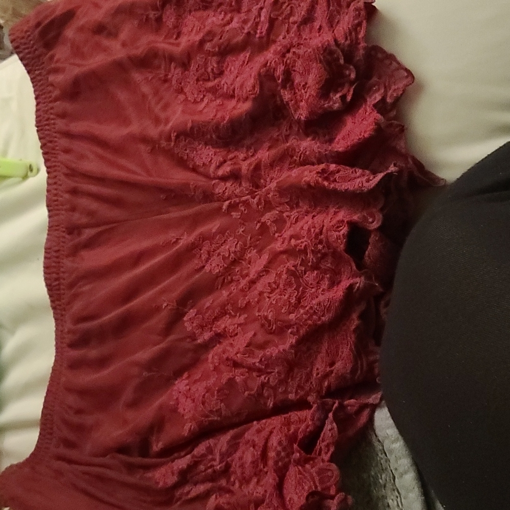 torrid lace burgundy shorts size 4